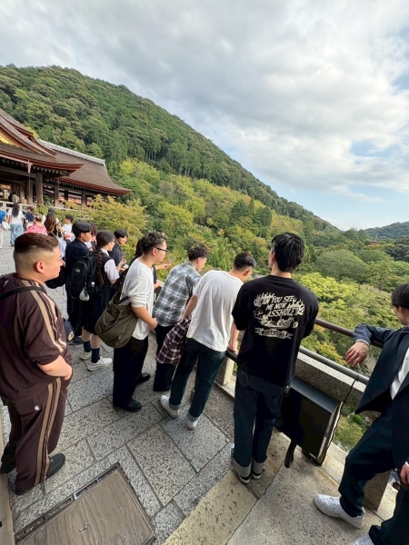 社員旅行で行く清水寺