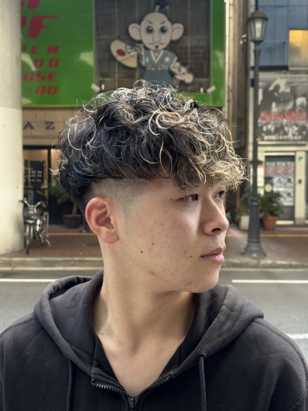 難波でスペインカールができるお店は？