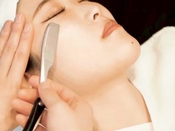 透明感が目覚める！シェービング肌ケア