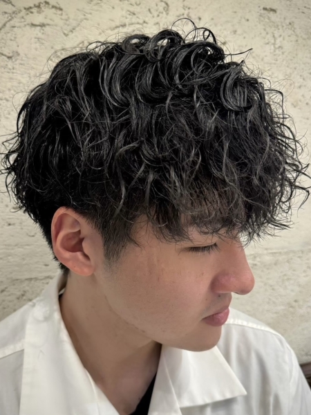 スパイラルパーマ メンズカット/難波