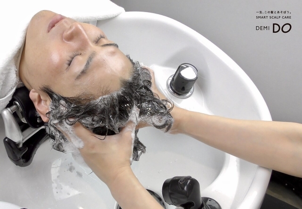 「冬の乾燥に効く大人の頭皮ケア」