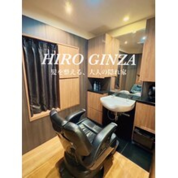 大人の男は年末に個室バーバーで整える