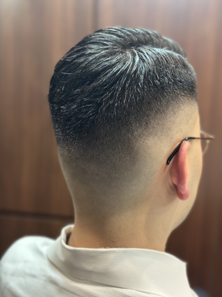 短髪を格上げするフェード