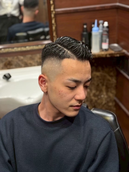 男らしさ際立つスキンフェード