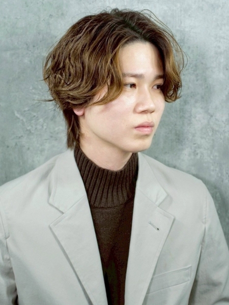 抜け感のあるニュアンスサーフカール