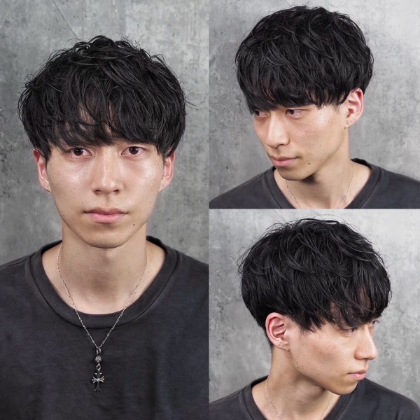 黒髪マッシュスタイル