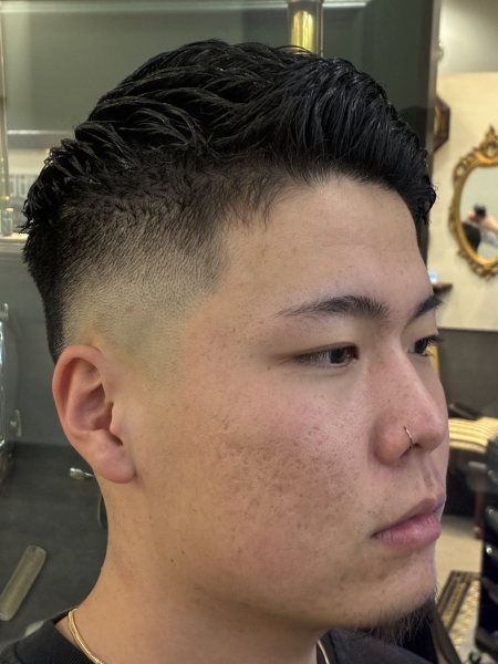 フェザーアップ/スキンフェード