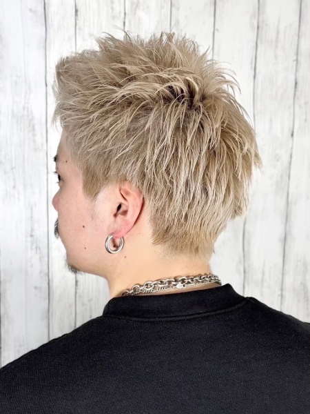 11月は“スパイキーショート”で爽快に