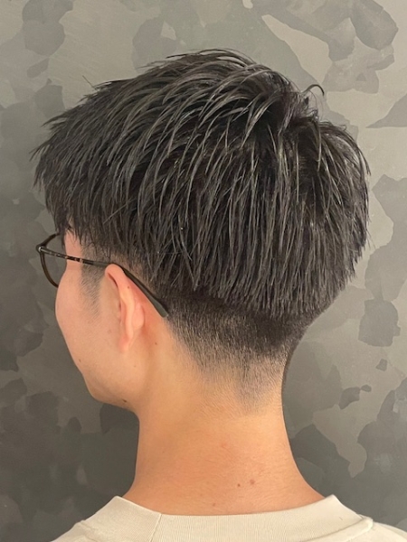 アップバングショート