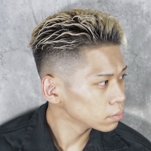 スキンフェードかきあげスタイル