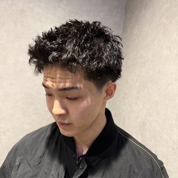 スパイキーショートパーマ