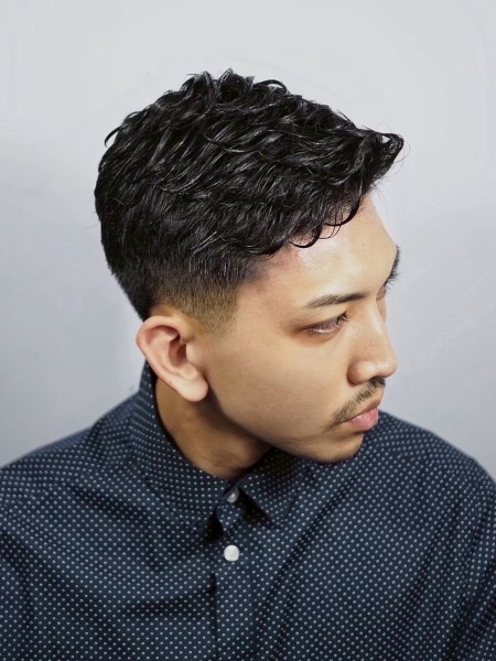 Low Fade Haircut in Sydney CBD: Shape, Contrast and Maintenance