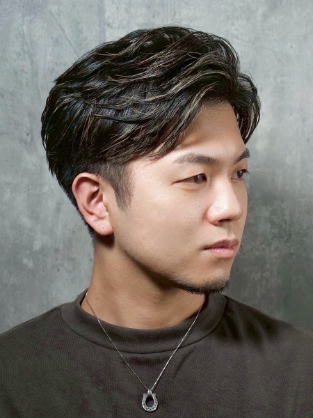 ふんわり魅せる男のフェザーパーマ術