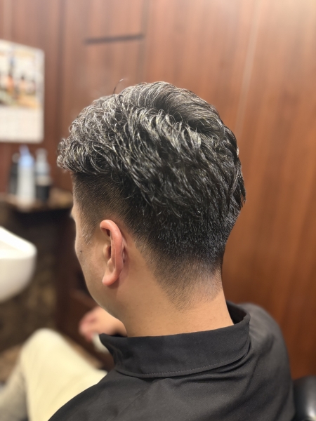 清潔感アップの王道フェード