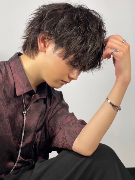 色気漂うウェットウルフ×ニュアンスパーマ