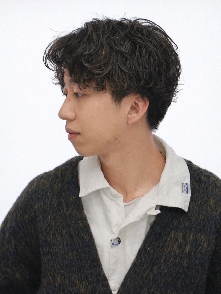 直毛でセットが決まらない男性へ