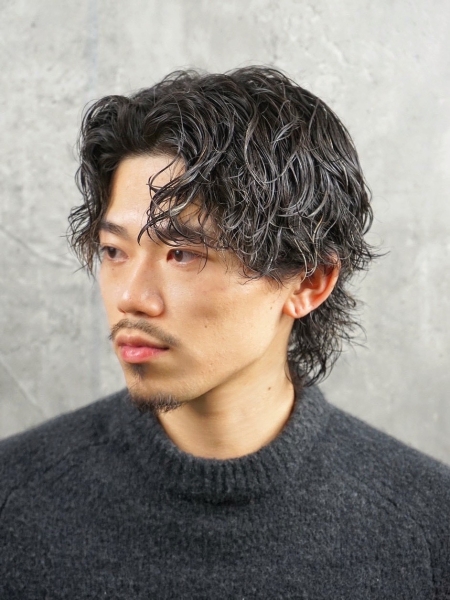 広島のパパを救う。抱っこで丸まった背中を伸ばす指圧