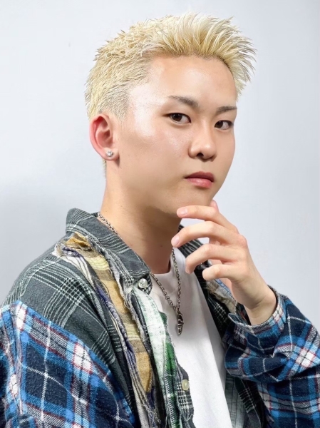 外国人風ハイトーンショート