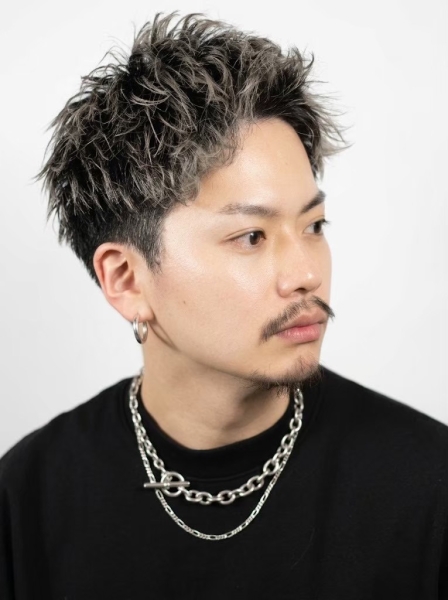 大人っぽいスパイキーショートの魅力