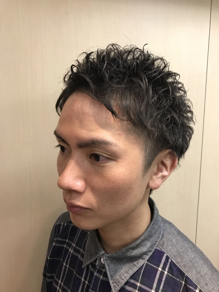 癖毛パーマツーブロックショート ヘアカタログ 高級理容室 床屋 ヒロ銀座ヘアーサロン