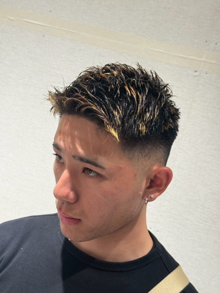 メッシュで動きを引き立てる髪へ