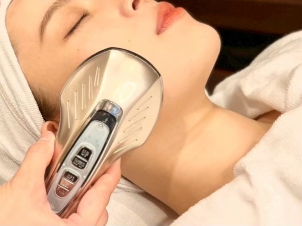 LUXURY FACIAL SCULPTING ( Ladies Menu)