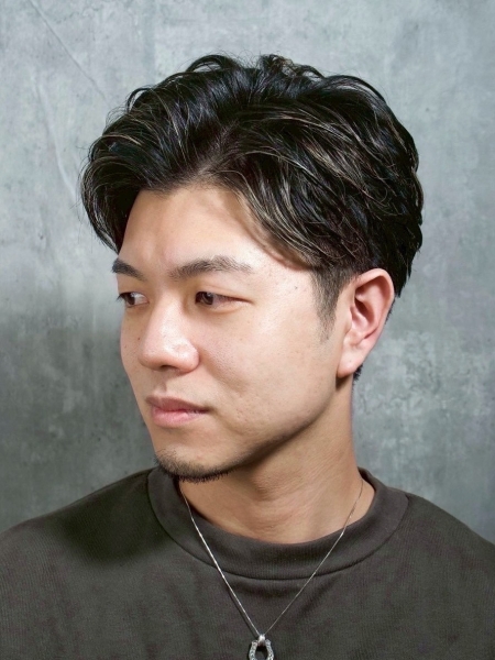 8月に似合うナチュラルなビジネスヘア