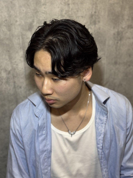 梅雨のくせ毛対策にパーマが効く！