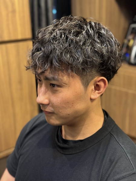 寒くなる前に整える！30代男性の好印象ビジネスパーマ