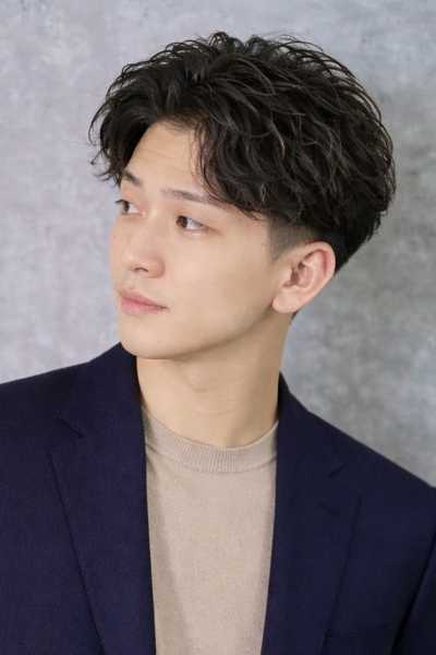 春の新生活に似合う大人パーマ