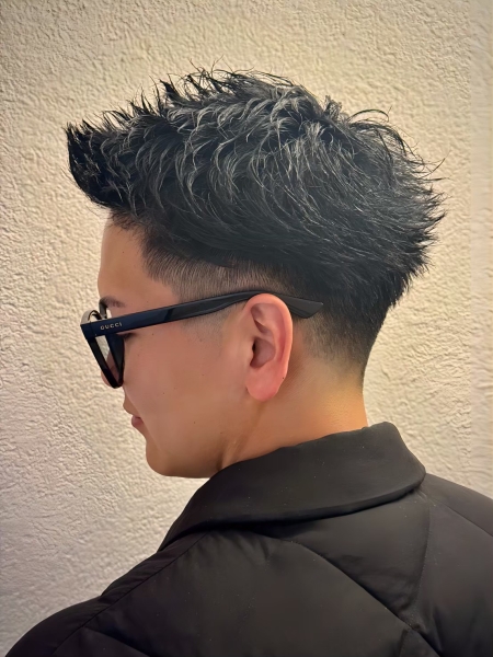 アップバングショートスタイル×フェード