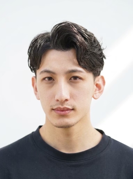 ツーブロック毛流れスタイル