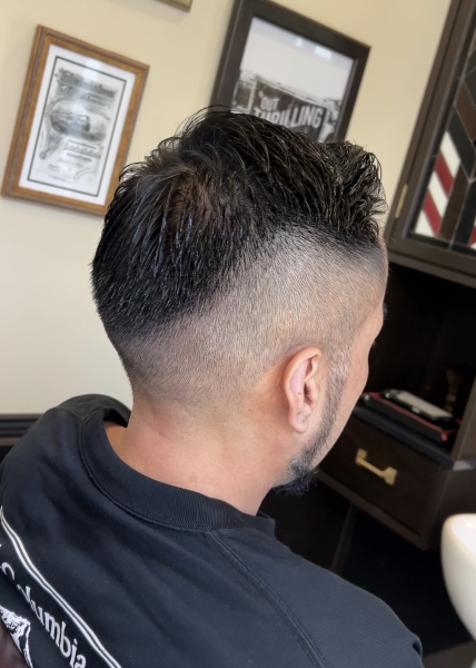 30代に似合う清潔感スキンフェード