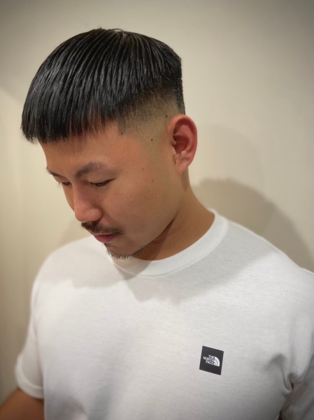 シンプルで男らしいクロップスタイル