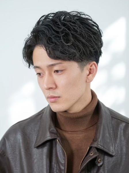 耳後ろ下の膨らみを解消
