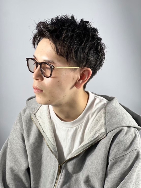 アップバングショート