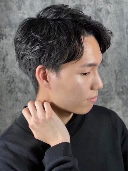 韓国風ナチュラルセンターパートショート