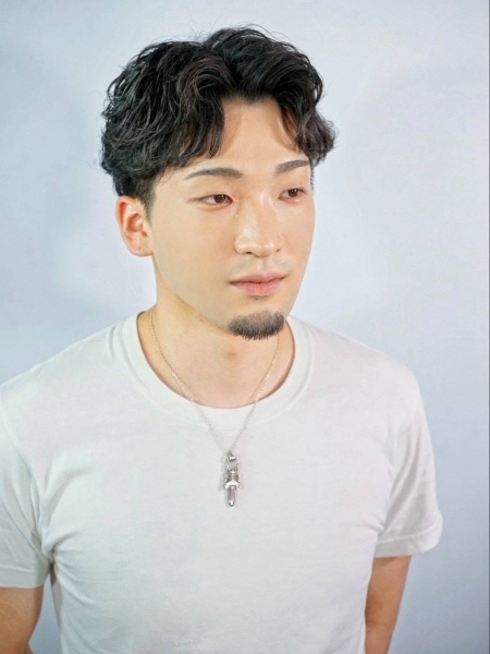 センターパートスタイル