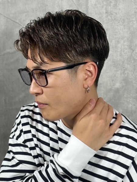 秋の六本木で整える大人のメンズカット
