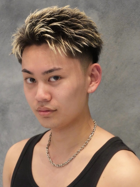 フェード×ハイライトで作る、男前スパイキーショート