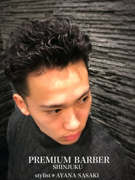 くるくるパーマ グラデーションツーブロック オールバック ヘアカタログ 高級理容室 床屋 ヘアサロン Premium Barber プレミアムバーバー