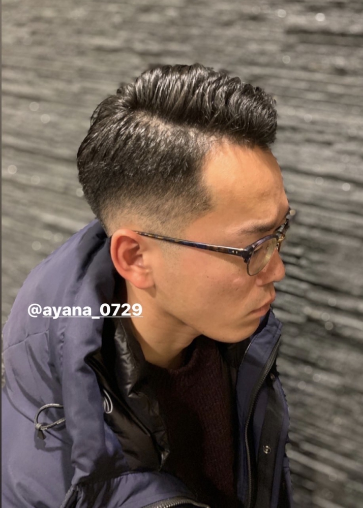 王道 七三分け スキンフェードスタイル ヘアカタログ 高級理容室 床屋 ヘアサロン Premium Barber プレミアムバーバー