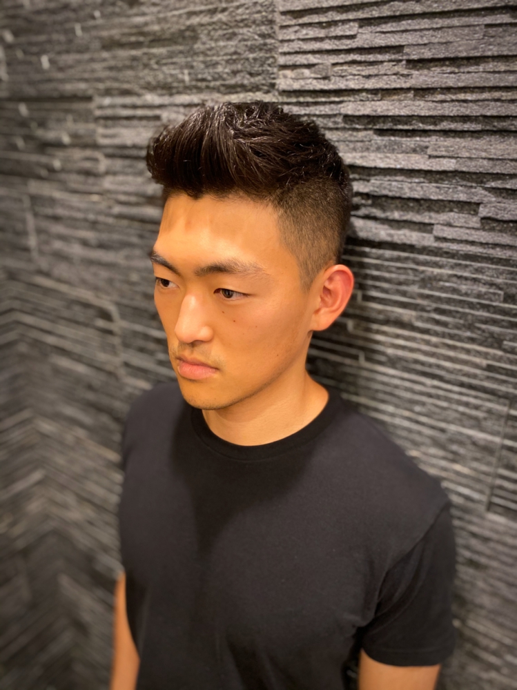 外国人風ジェットモヒカン フェード ヘアカタログ 高級理容室 床屋 ヘアサロン Premium Barber プレミアムバーバー