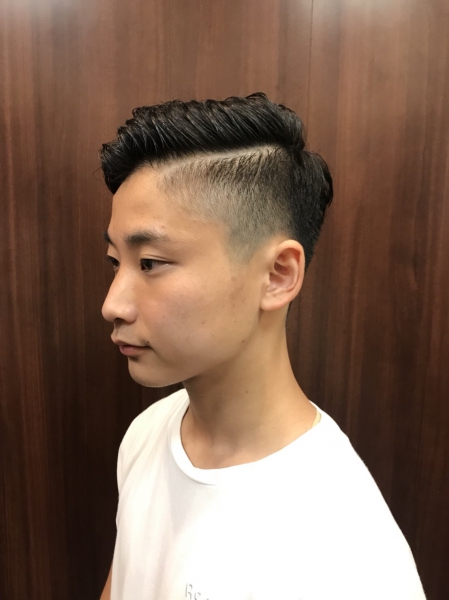 フェード刈り上げスタイル ヘアカタログ 高級理容室 床屋 ヘアサロン Premium Barber プレミアムバーバー