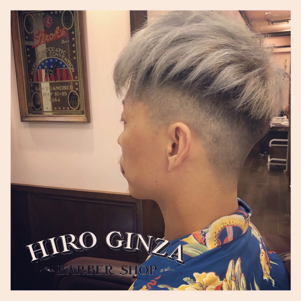ホワイトグレーフェードショート ヘアカタログ 高級理容室 床屋 ヒロ銀座ヘアーサロン