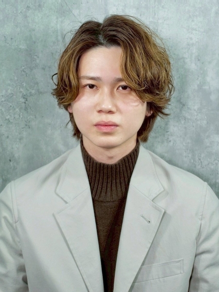 秋のイメチェンはニュアンスパーマで