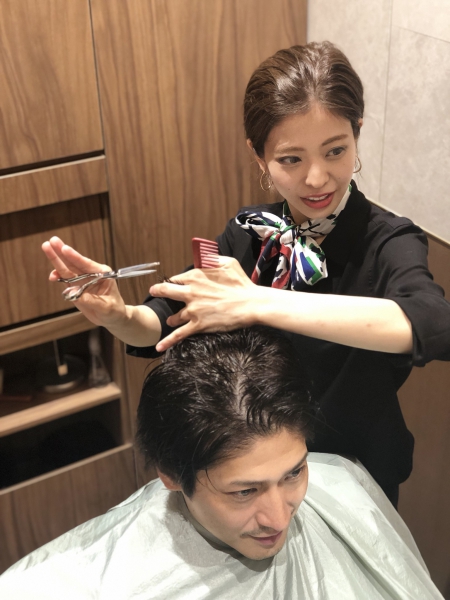 💈short hair style💈＜シンガポールにある日本理容室＞