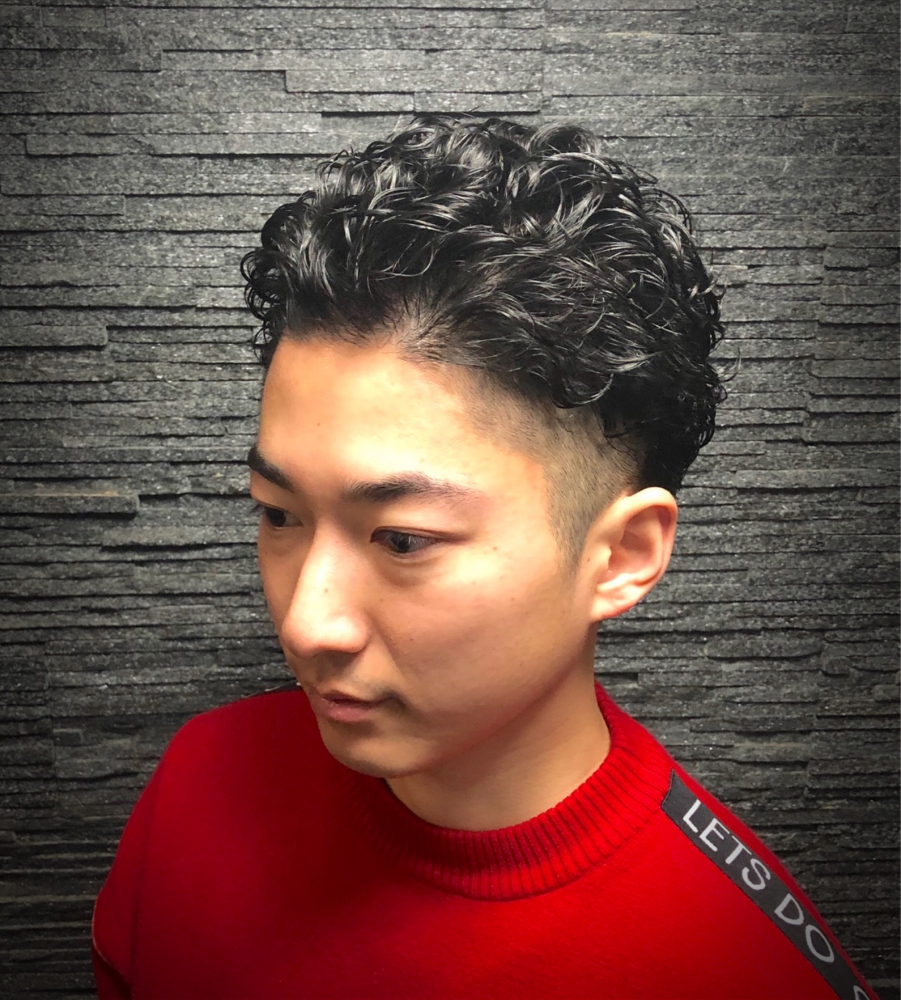 セットが楽 男の色気パーマ シンガポール ヘアカタログ 高級理容室 床屋 ヘアサロン Premium Barber プレミアムバーバー