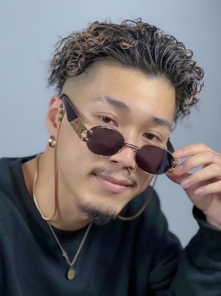 秋冬注目！イケイケかき上げヘア