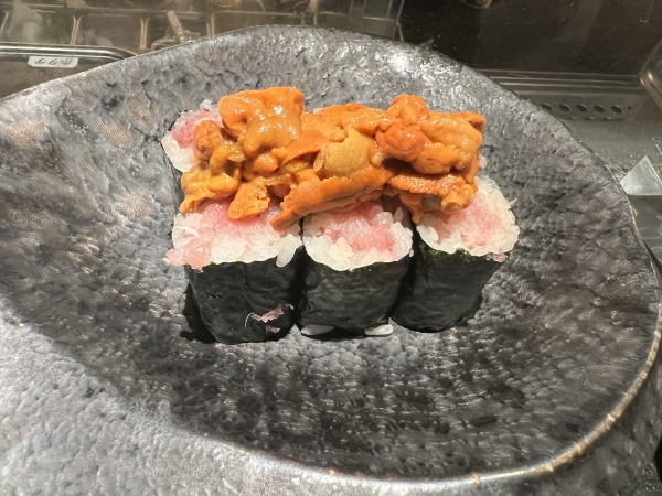 美味しい鮨屋に出会いました。